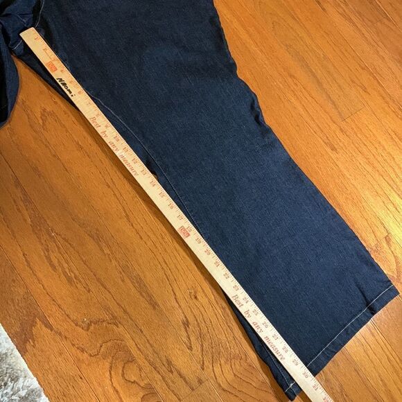 Essentials Size 26/28W elastic waist pull on dark denim jeans stretchy NWT - Picture 5 of 9